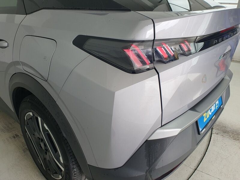 More views of Peugeot 3008