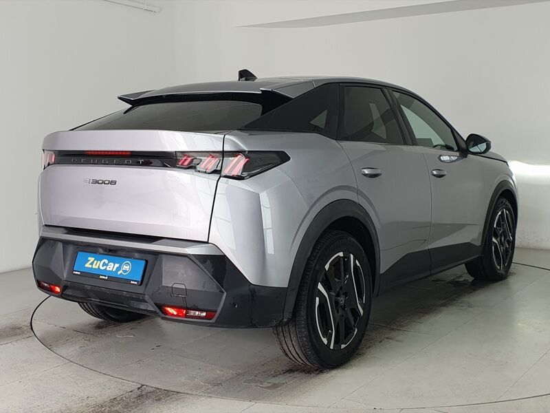More views of Peugeot 3008