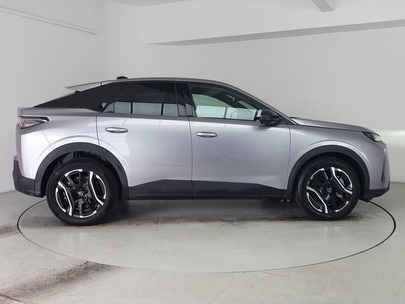 More views of Peugeot 3008