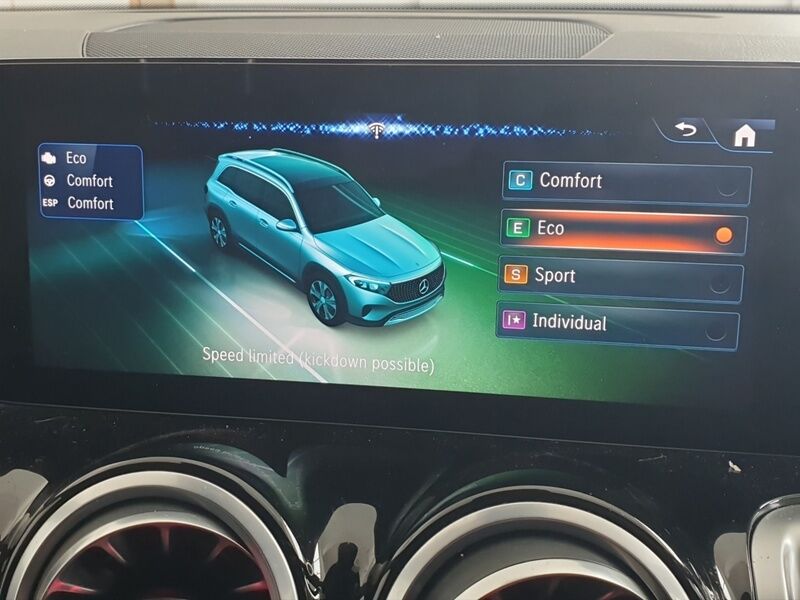 More views of Mercedes-Benz EQB