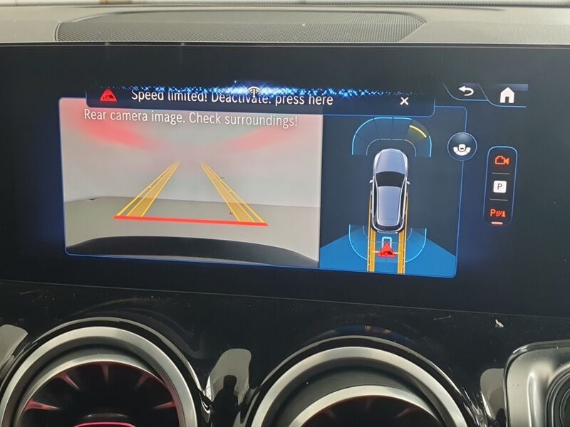 More views of Mercedes-Benz EQB