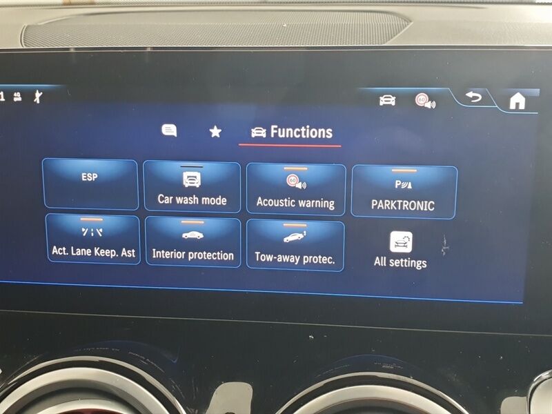 More views of Mercedes-Benz EQB