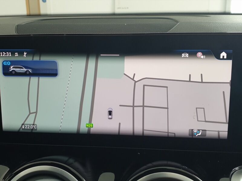 More views of Mercedes-Benz EQB