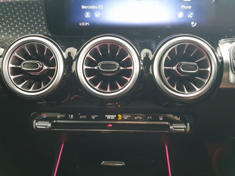 More views of Mercedes-Benz EQB