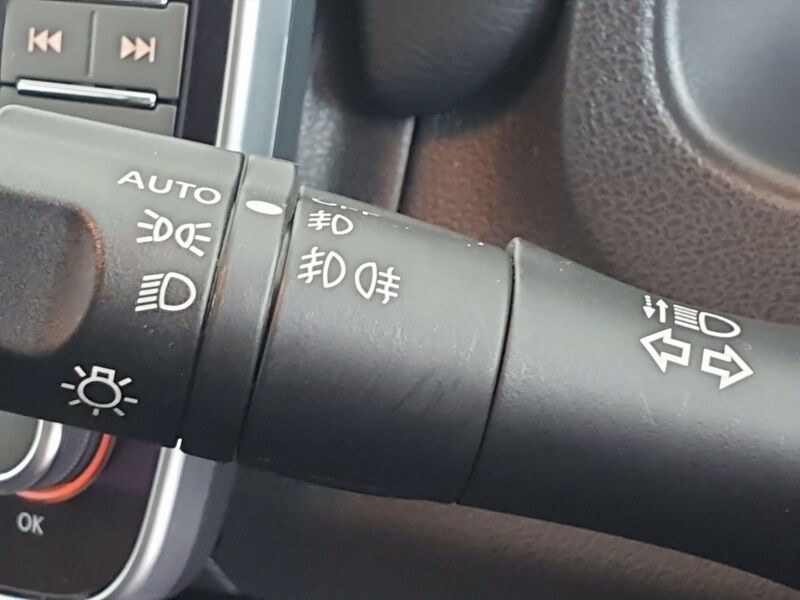 More views of Nissan Leaf
