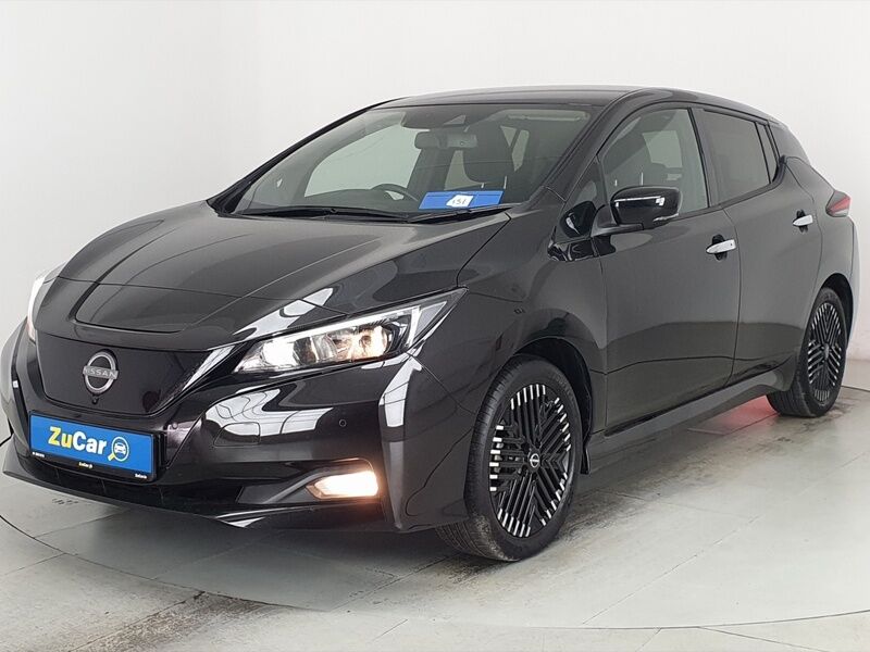 More views of Nissan Leaf