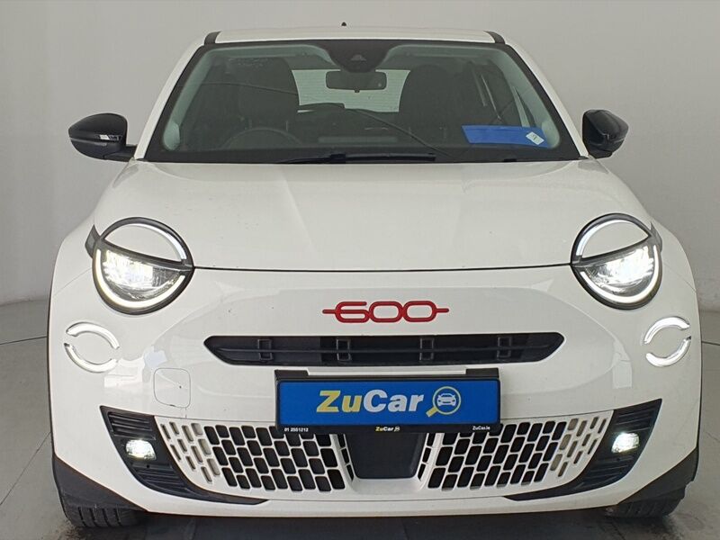 More views of Fiat 600