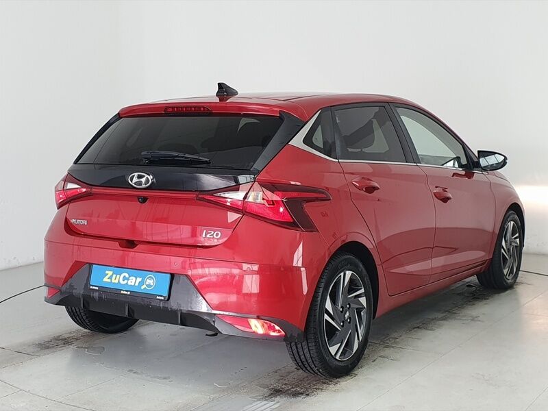 More views of Hyundai i20
