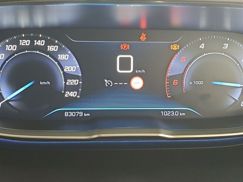 More views of Peugeot 3008