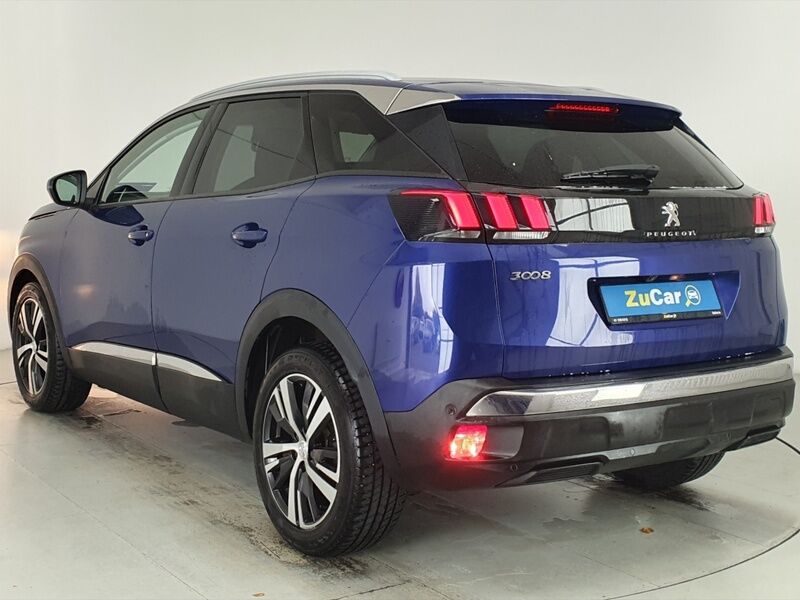 More views of Peugeot 3008