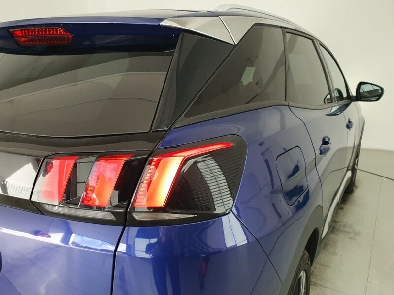 More views of Peugeot 3008