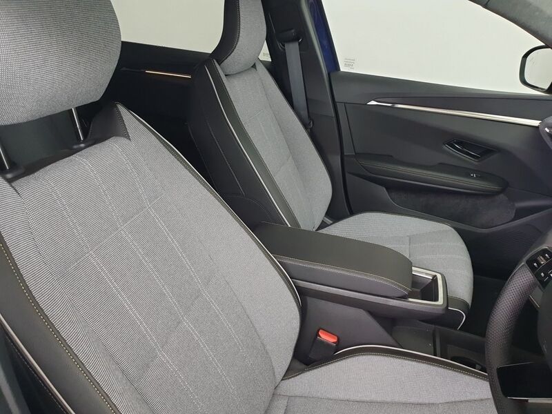 More views of Renault Scenic E-Tech