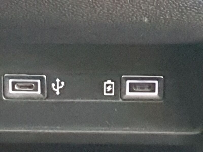 More views of Citroen C5 X