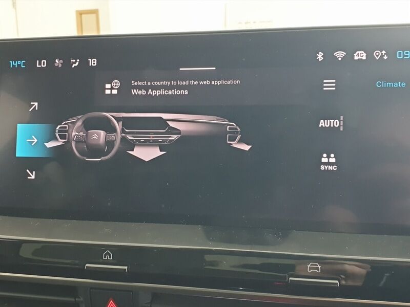 More views of Citroen C5 X
