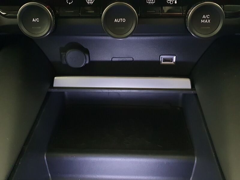 More views of Citroen C5 X