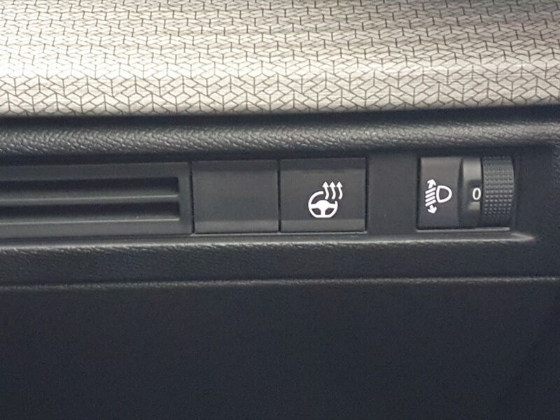 More views of Citroen C5 X