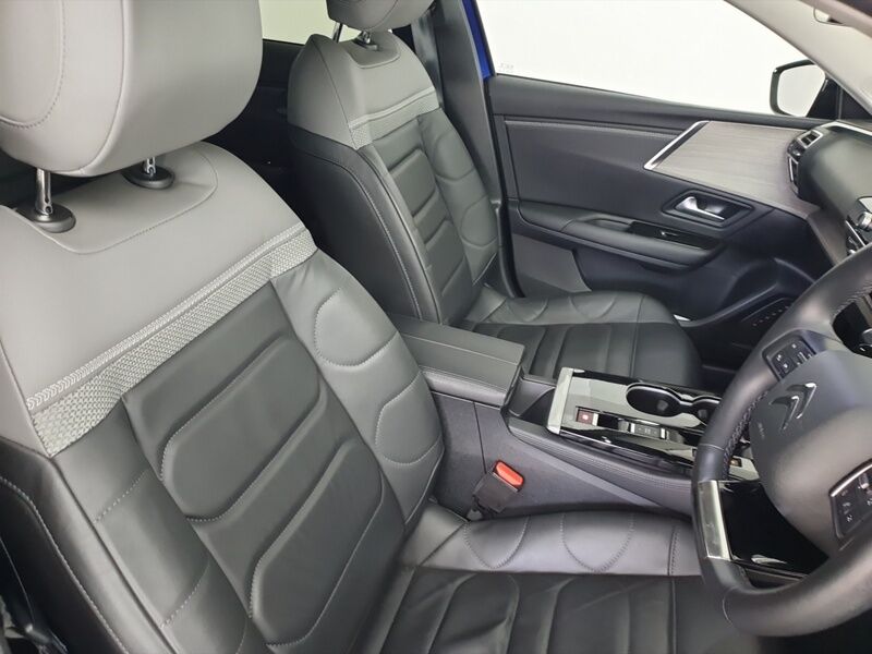 More views of Citroen C5 X