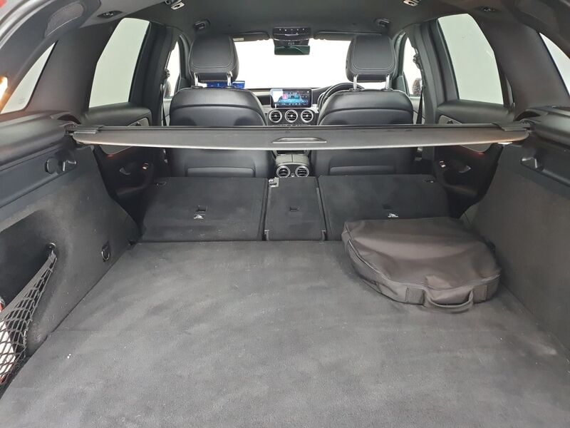 More views of Mercedes-Benz GLC