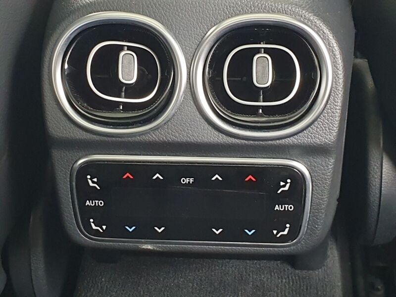 More views of Mercedes-Benz 300