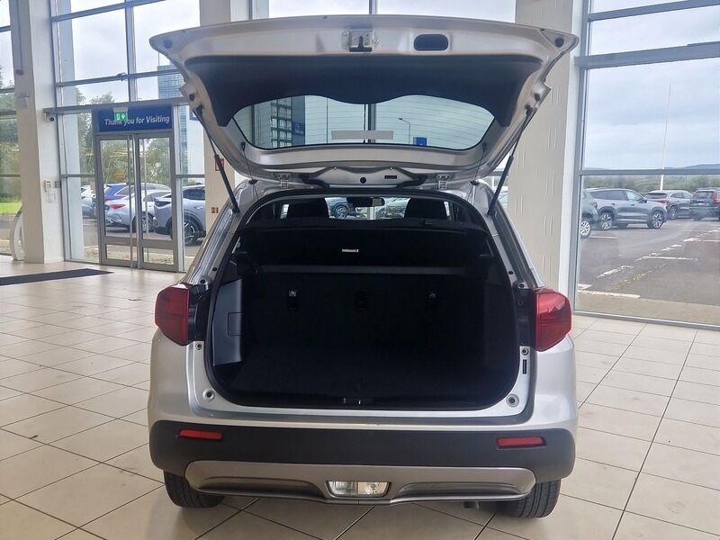 More views of Suzuki Vitara