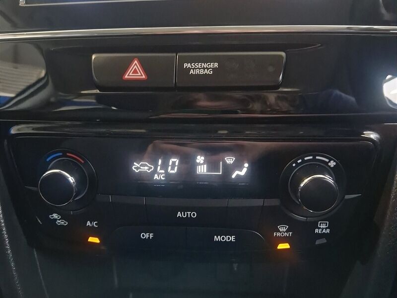 More views of Suzuki Vitara
