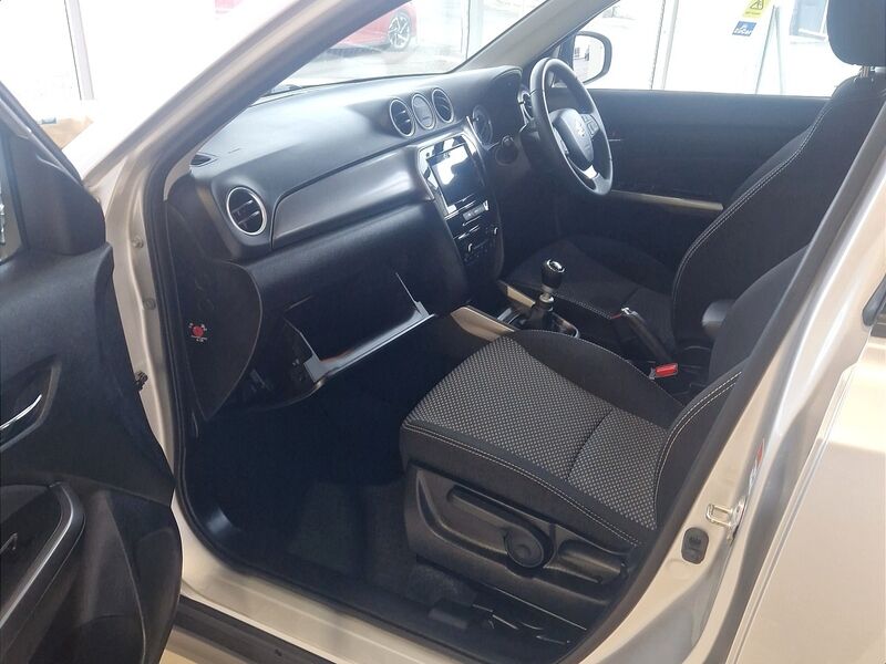 More views of Suzuki Vitara