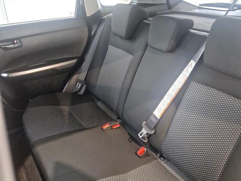 More views of Suzuki Vitara