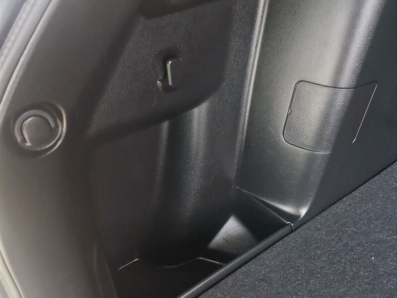 More views of Suzuki Vitara