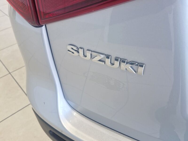 More views of Suzuki Vitara