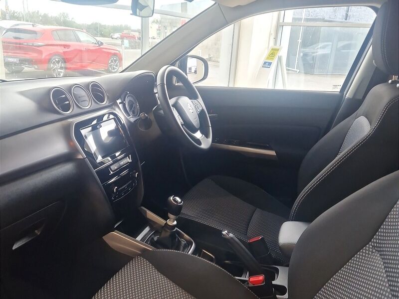More views of Suzuki Vitara