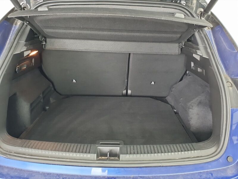 More views of Renault Austral