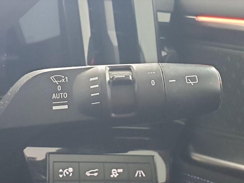More views of Renault Austral