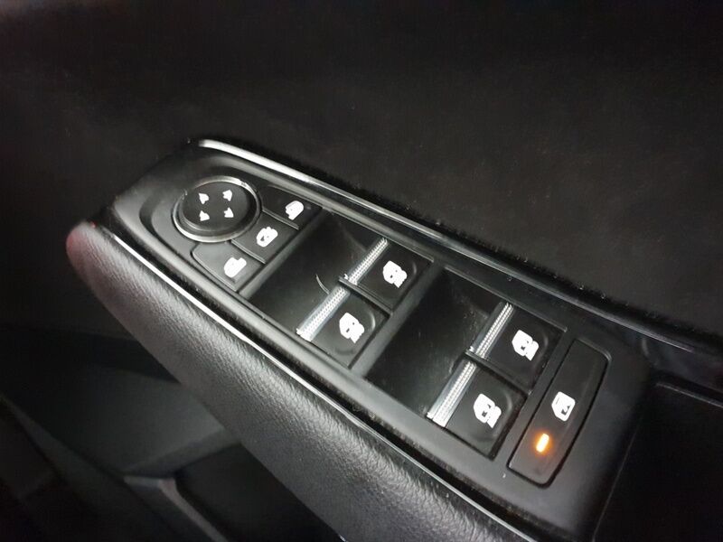 More views of Renault Austral