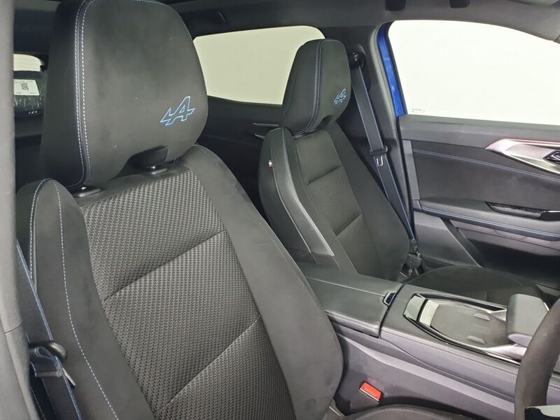 More views of Renault Austral