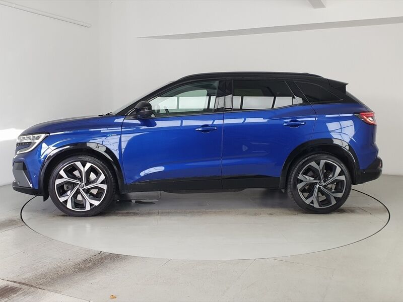 More views of Renault Austral