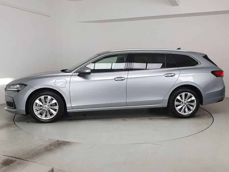 More views of Skoda Superb
