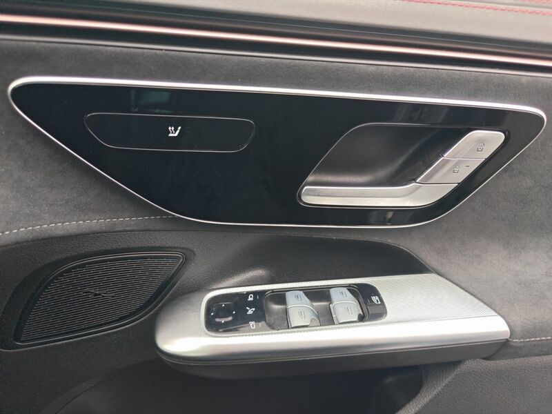 More views of Mercedes-Benz EQE