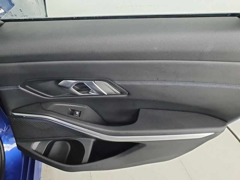 More views of BMW 3-Series