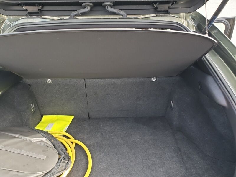 More views of Lexus UX