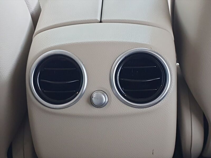 More views of Mercedes-Benz GLC