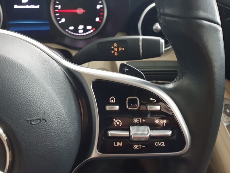 More views of Mercedes-Benz GLC