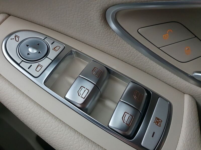 More views of Mercedes-Benz GLC