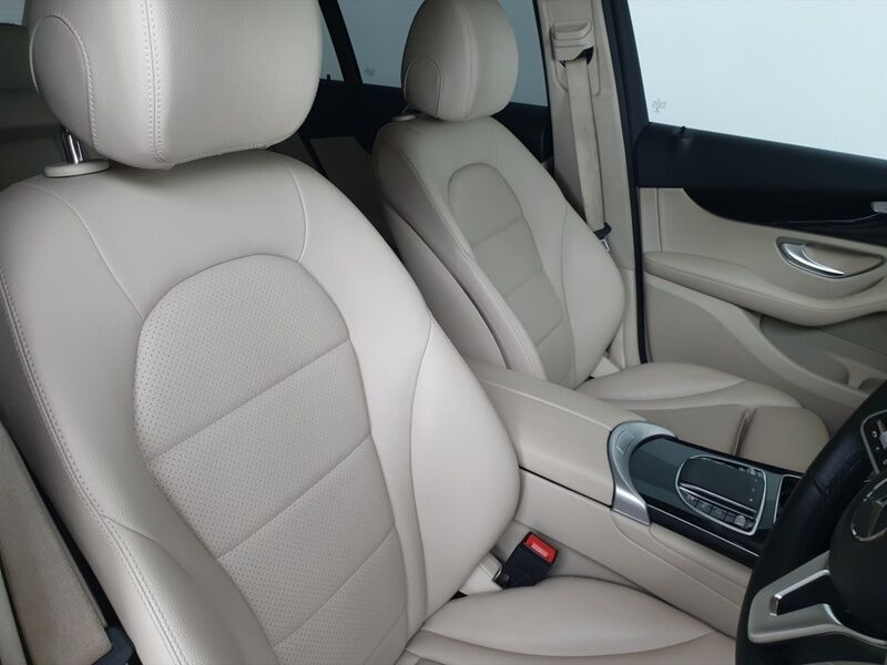 More views of Mercedes-Benz GLC