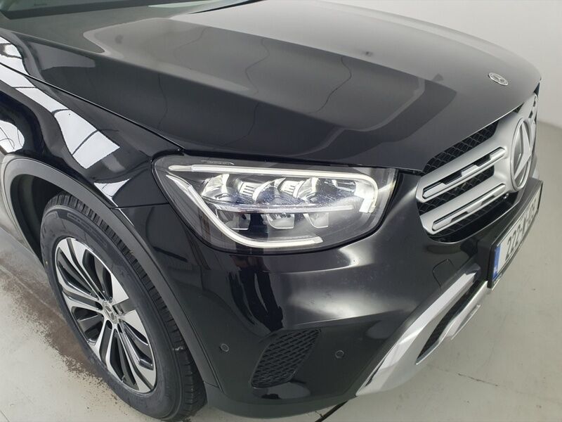 More views of Mercedes-Benz GLC