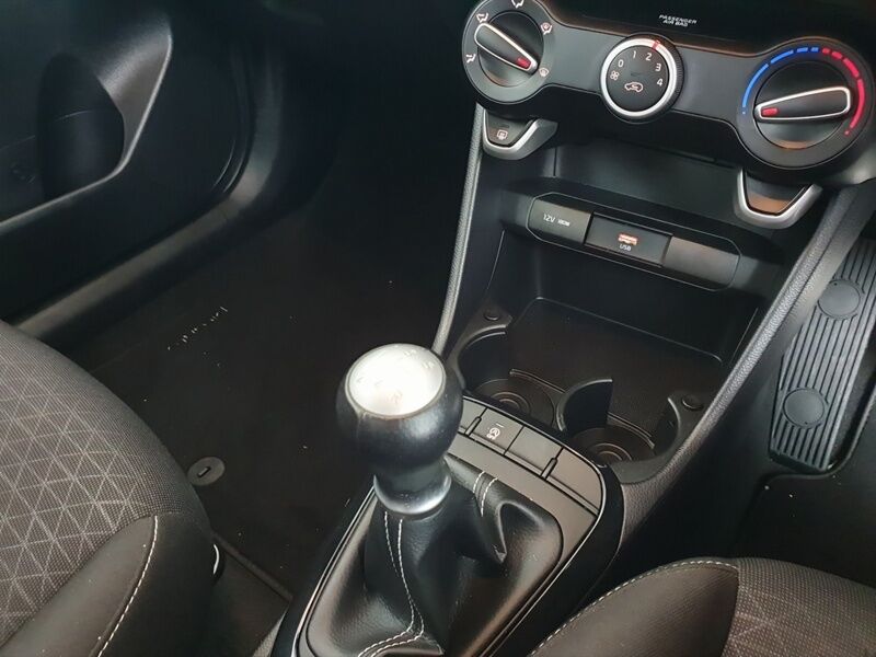 More views of Kia Picanto