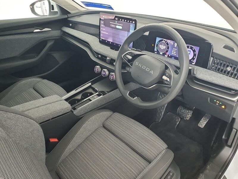 More views of Skoda Superb
