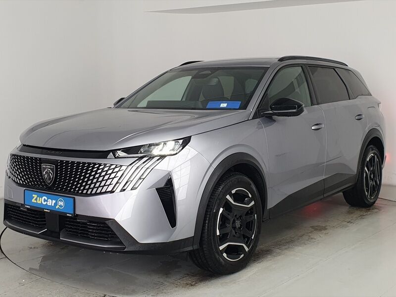 More views of Peugeot 5008