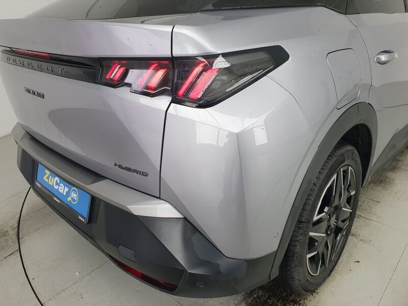 More views of Peugeot 3008