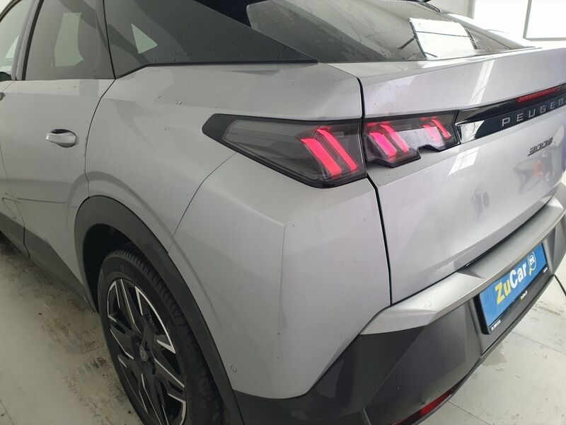 More views of Peugeot 3008