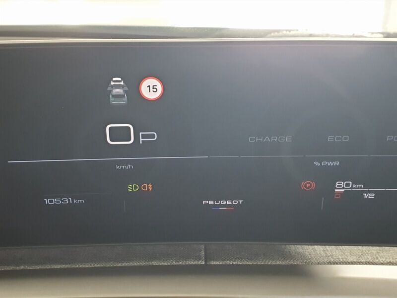 More views of Peugeot 3008